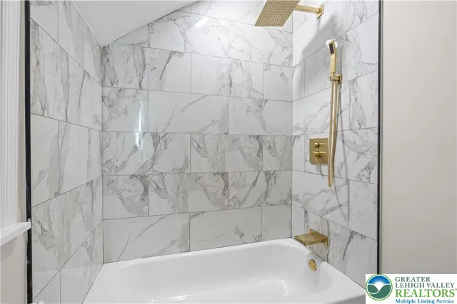 $314,900 | 656 Creek Road, Bath, PA 18014