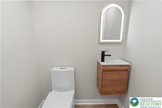 $314,900 | 656 Creek Road, Bath, PA 18014