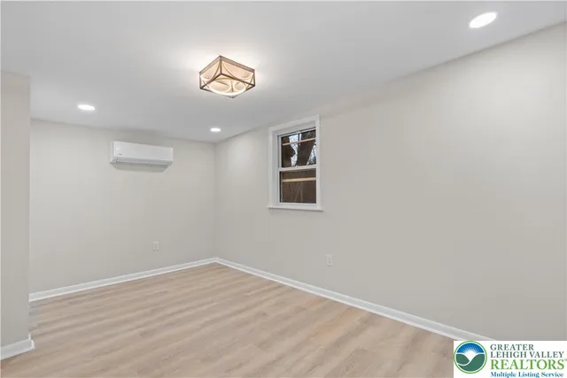 $314,900 | 656 Creek Road, Bath, PA 18014