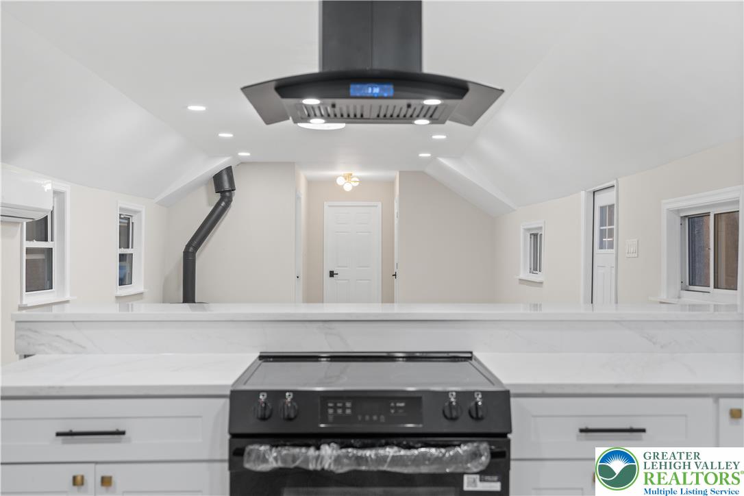 656 Creek Road Bath, PA 18014 - Photo 6 of 26