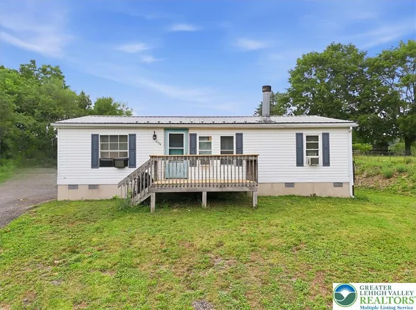$260,000 | 634 Main Road, Lehighton, PA 18235