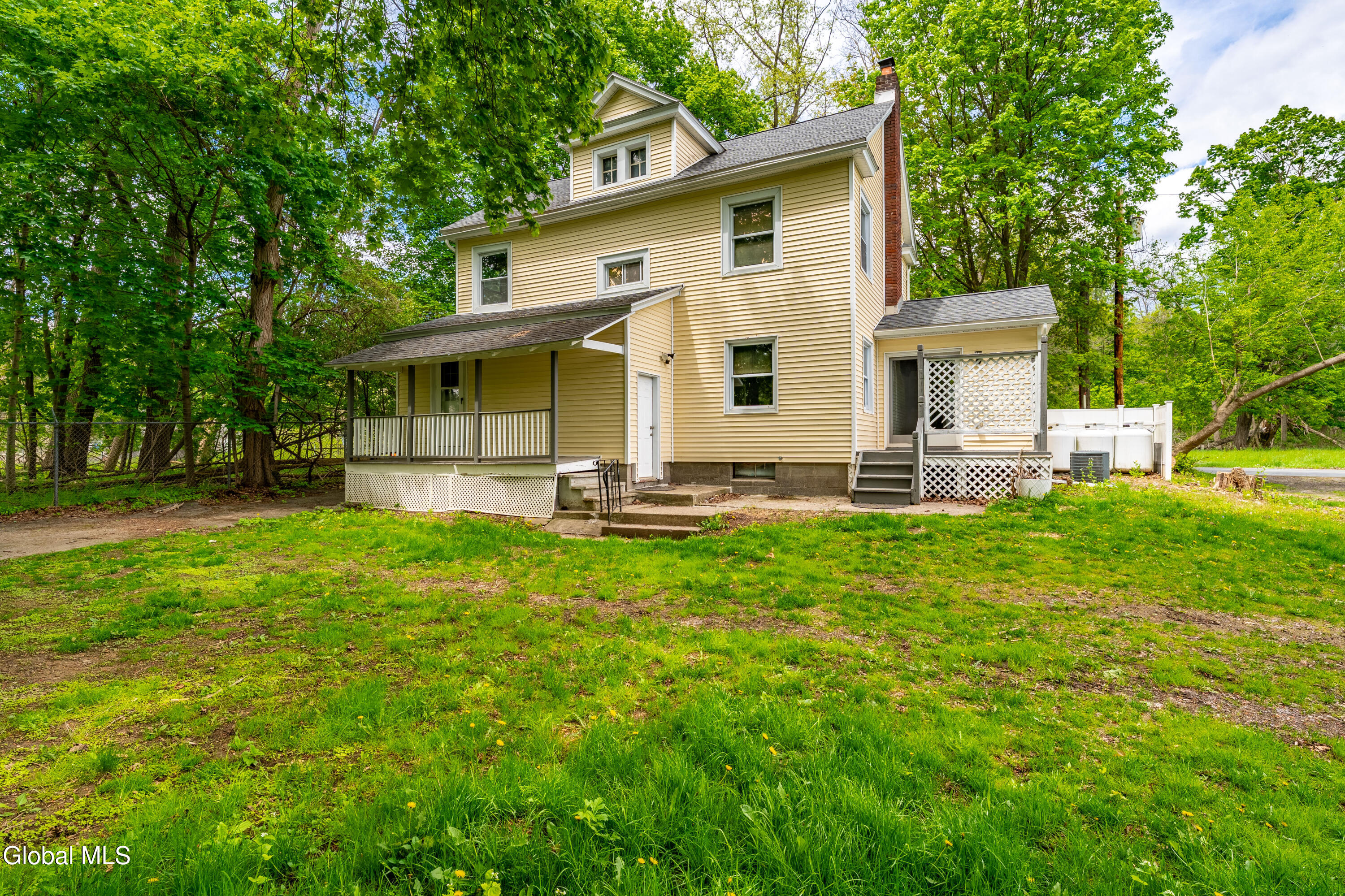 9 Schermerhorn Road Rotterdam, NY 12306 - Photo 3 of 25 DSC05244-HDR