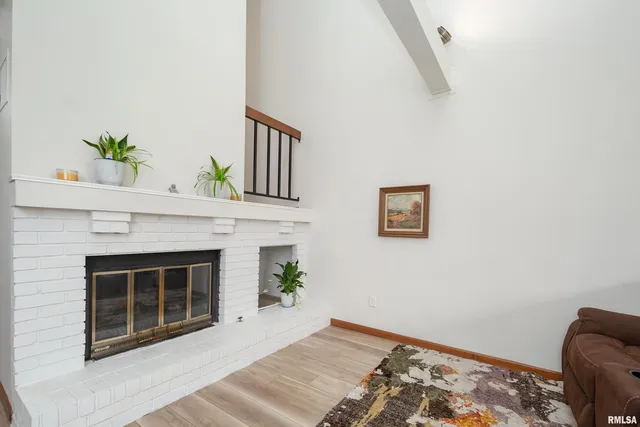 $274,900 | 4554 Bunker Hill Drive, Bettendorf, IA 52722