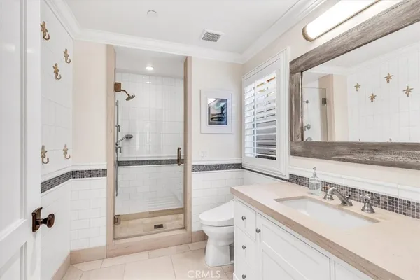 $32,500 | 645 Oak Street, Laguna Beach, CA 92651