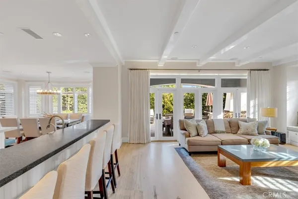 $32,500 | 645 Oak Street, Laguna Beach, CA 92651