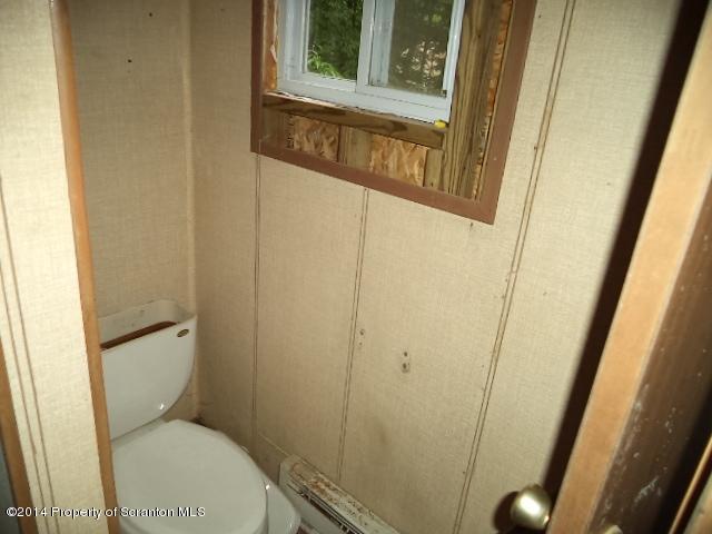 437 Windsor Road Hawley, PA 18428 - Photo 11 of 12 Gallery Image 11