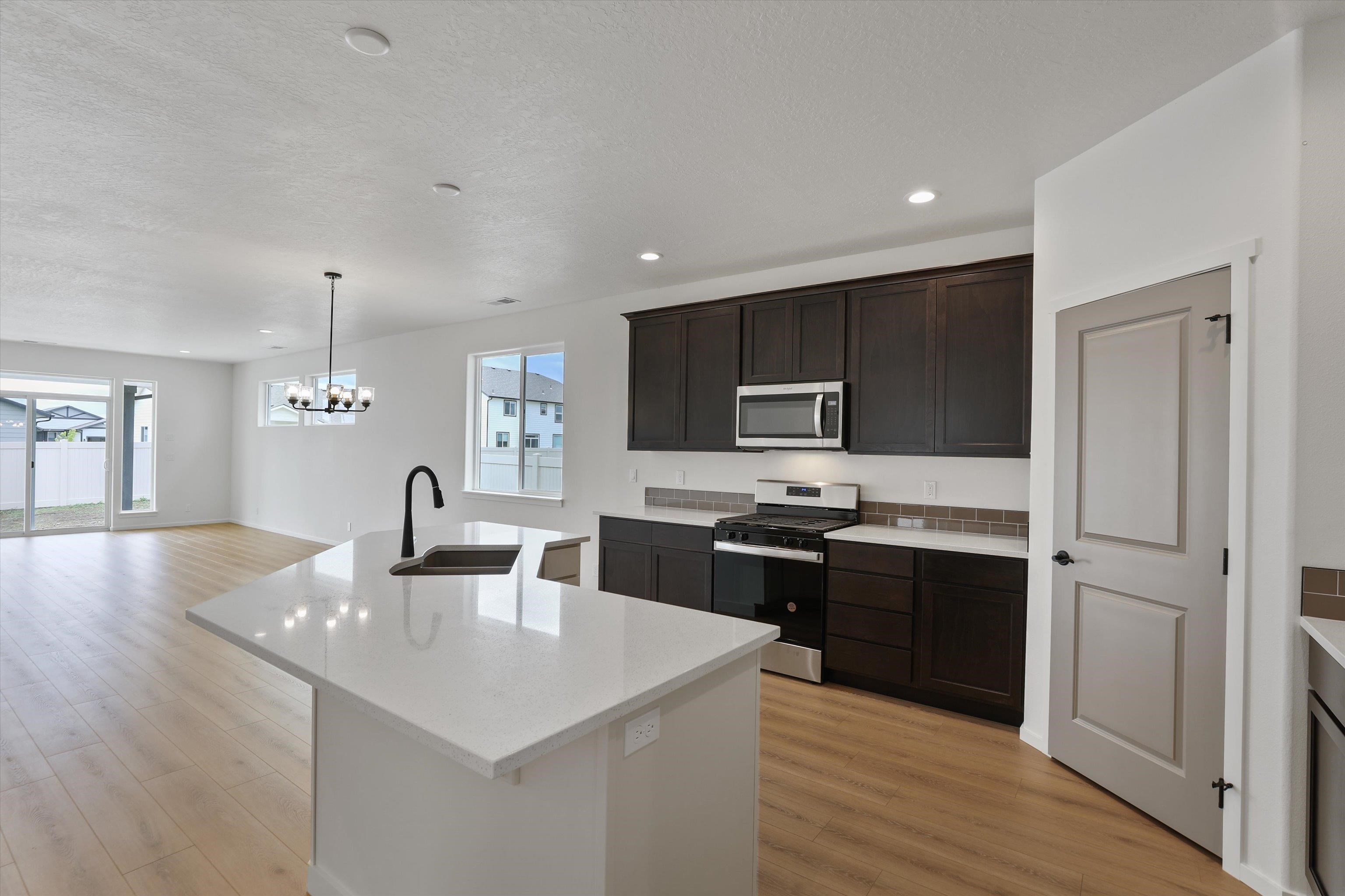 18810 East Riverside Avenue Spokane Valley, WA 99016 - Photo 4 of 20 Gallery Image 4