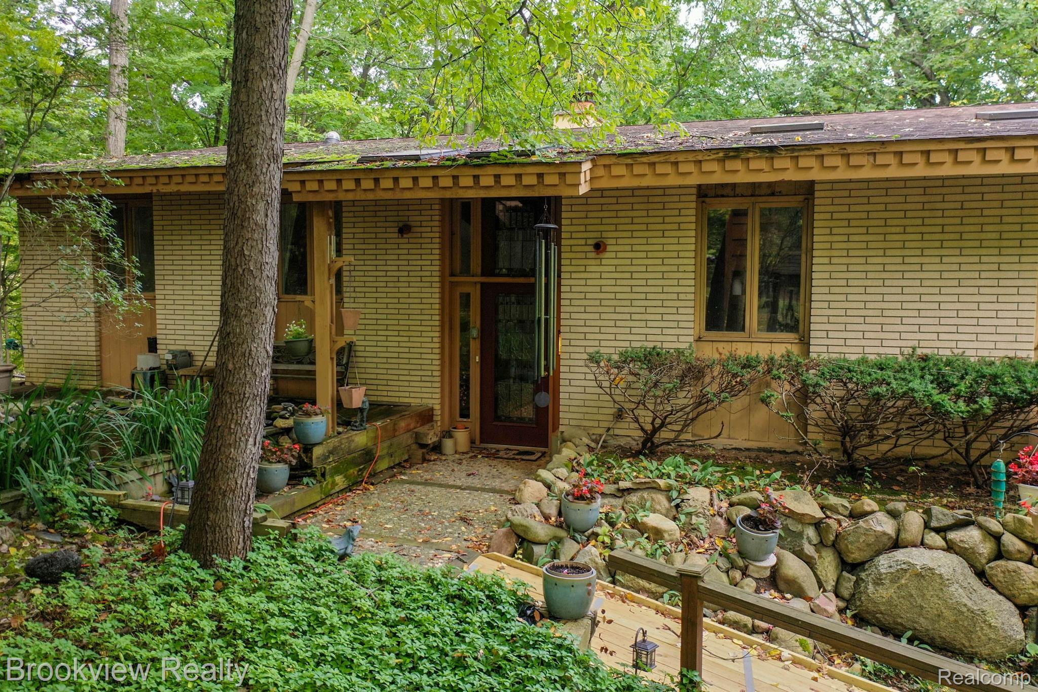 5810 Cobb Creek Road Rochester, MI 48306 - Photo 6 of 58 Gallery Image 6