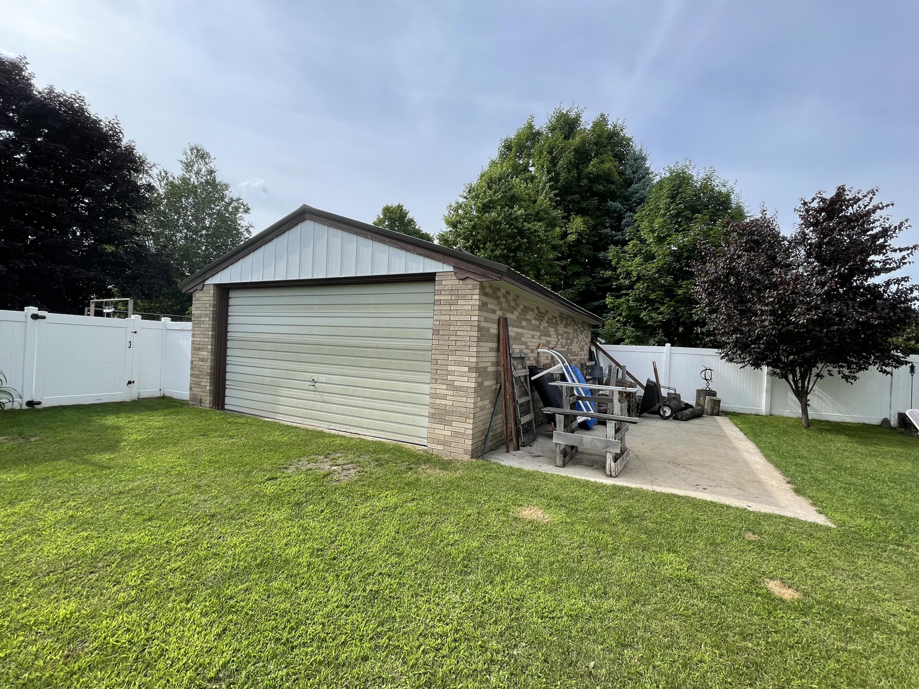 242 Hayes Road Gaylord, MI 49735 - Photo 24 of 24 Gallery Image 24