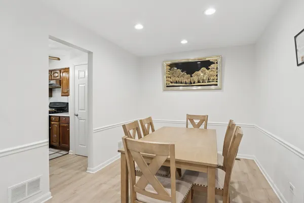 $360,000 | 7235 Willow Way Lane, Unit B, Willowbrook, IL 60527