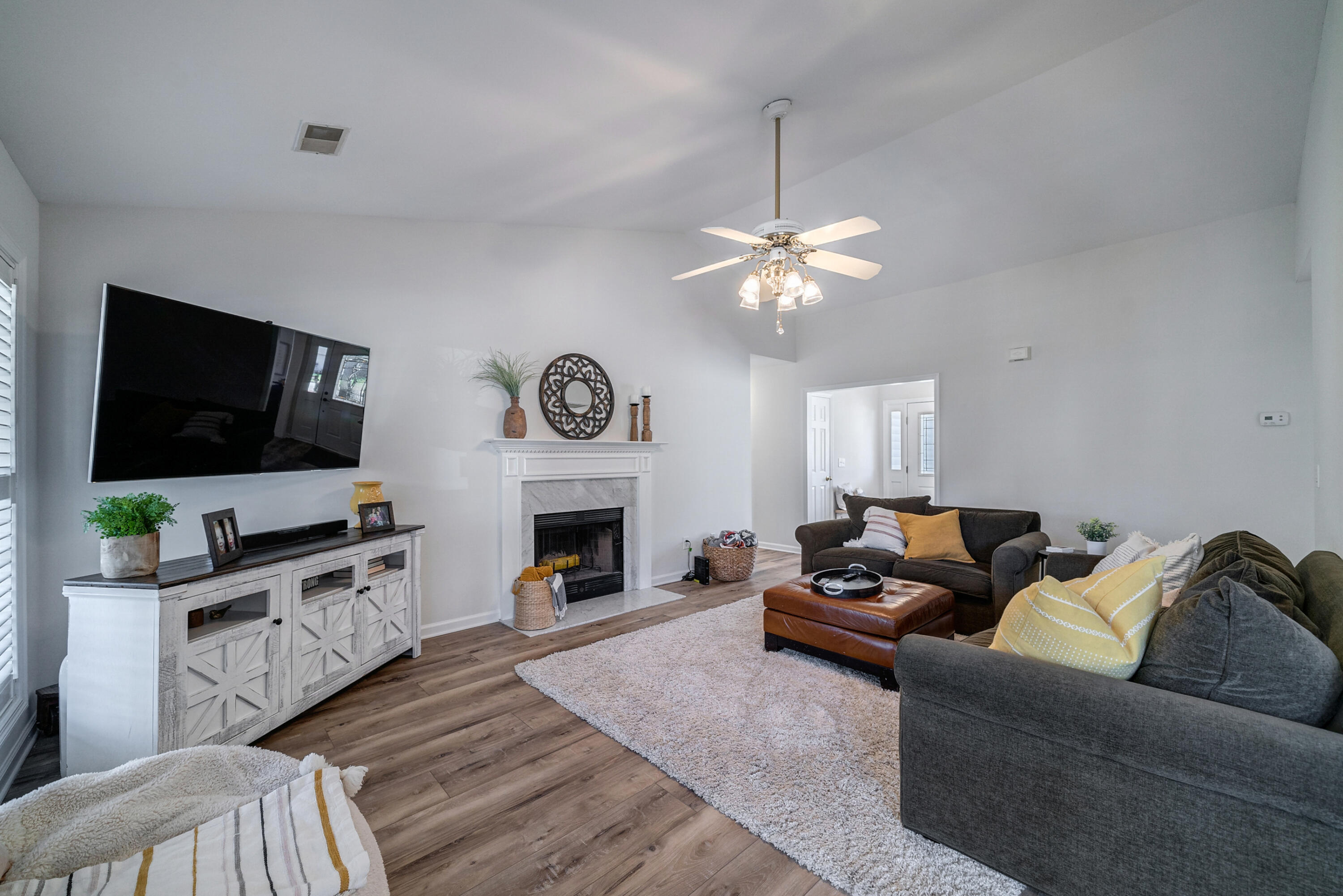 744 Ginglis Way Mount Pleasant, SC 29464 - Photo 5 of 21 14 (2)