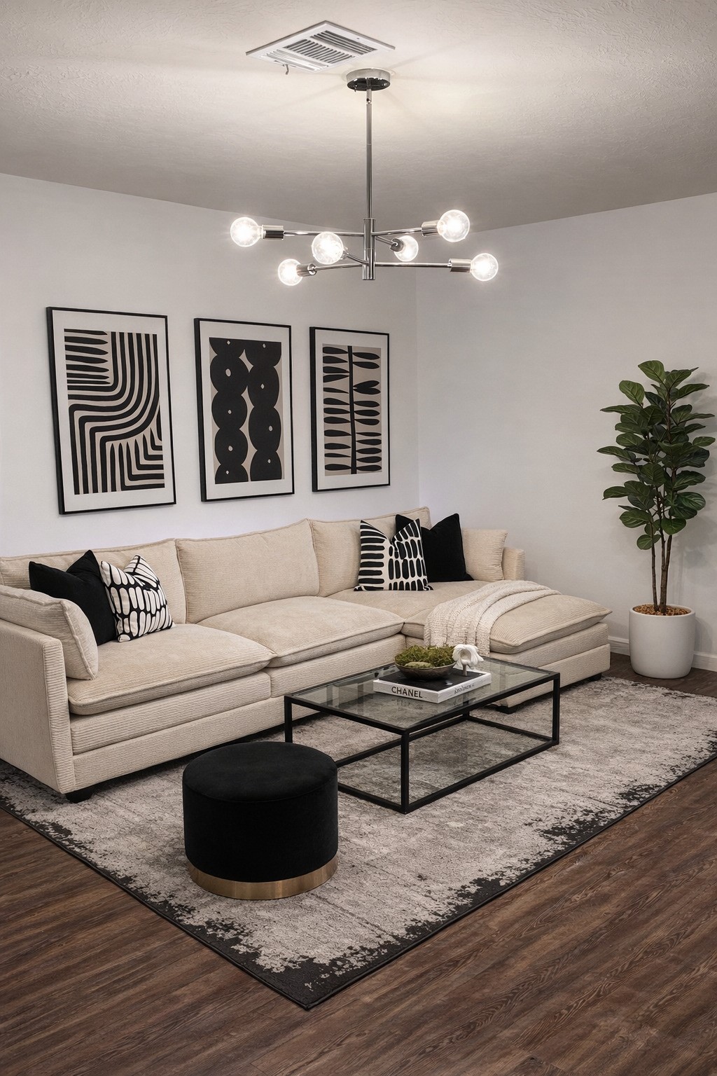 3110 This Way Houston, TX 77339 - Photo 2 of 12 Living room