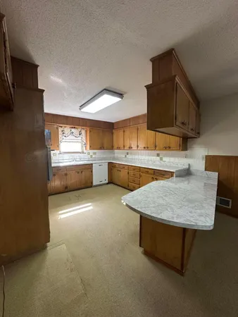 $230,000 | 123 Bailey Avenue, Dumas, TX 79029