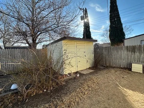 $230,000 | 123 Bailey Avenue, Dumas, TX 79029