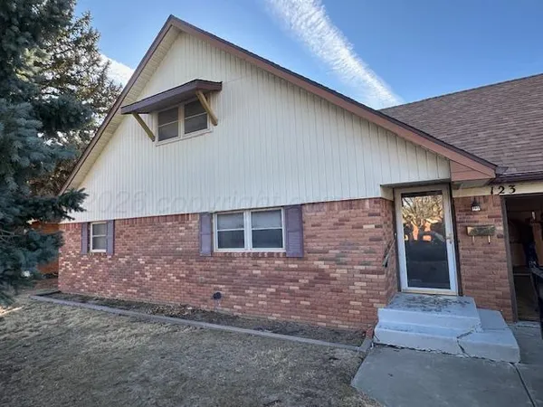 $230,000 | 123 Bailey Avenue, Dumas, TX 79029