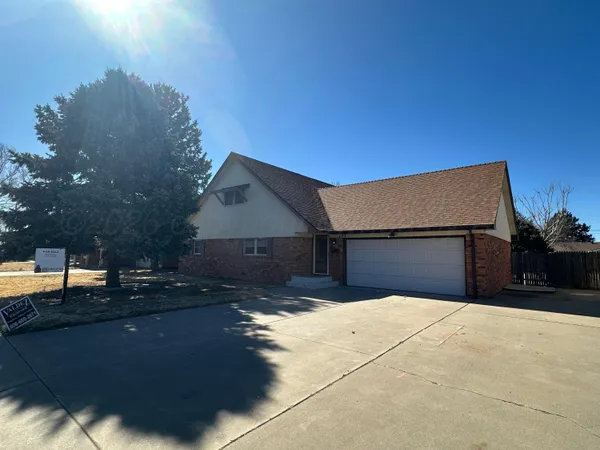 $230,000 | 123 Bailey Avenue, Dumas, TX 79029