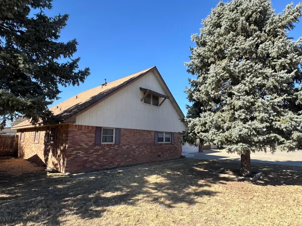 $230,000 | 123 Bailey Avenue, Dumas, TX 79029