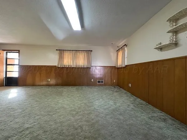 $230,000 | 123 Bailey Avenue, Dumas, TX 79029