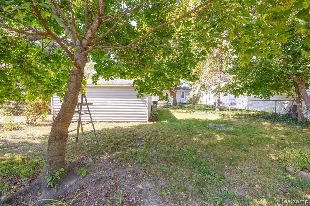 17153 Reno Street Riverview, MI 48193 - Photo 12 of 37