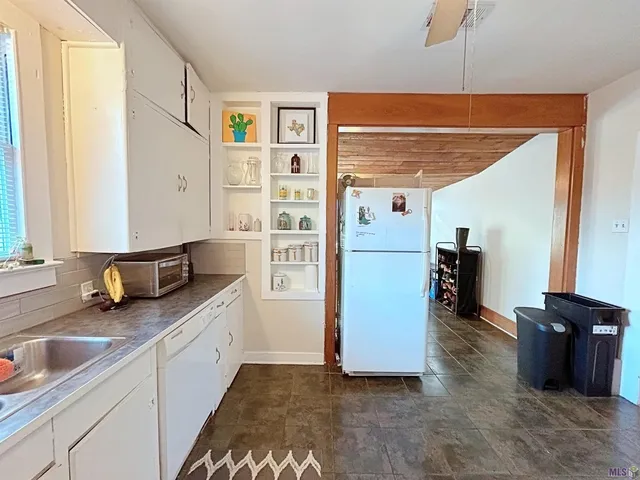 $1,800 | 361 Richland Avenue, Baton Rouge, LA 70806