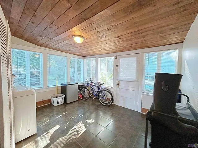 $1,800 | 361 Richland Avenue, Baton Rouge, LA 70806