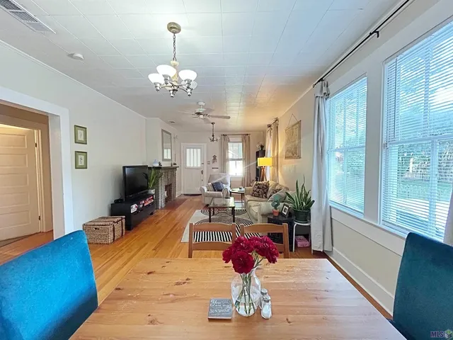 $1,800 | 361 Richland Avenue, Baton Rouge, LA 70806