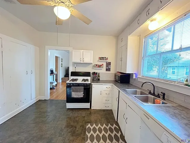 $1,800 | 361 Richland Avenue, Baton Rouge, LA 70806