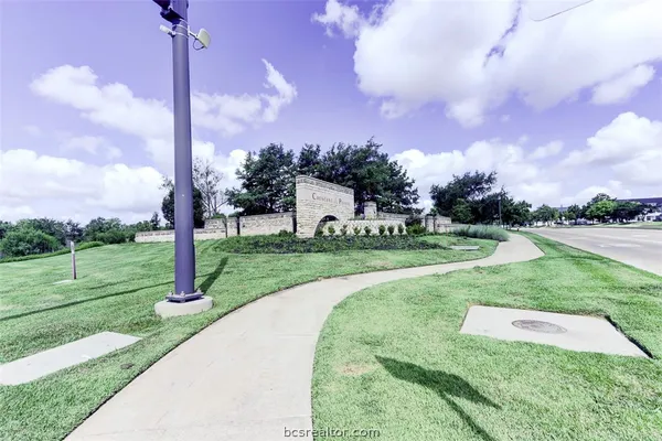 $999,000 | 3405 Copperfield Parkway, College Station, TX 77845