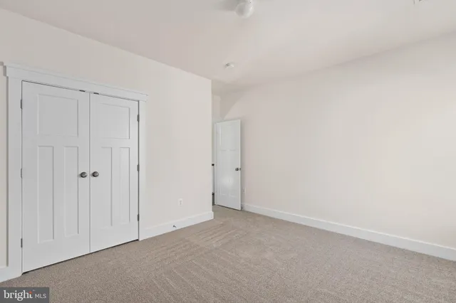 $949,900 | 33 Avalon Lane, Stafford, VA 22556