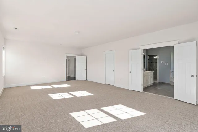 $949,900 | 33 Avalon Lane, Stafford, VA 22556