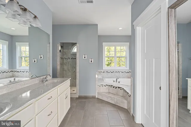 $949,900 | 33 Avalon Lane, Stafford, VA 22556