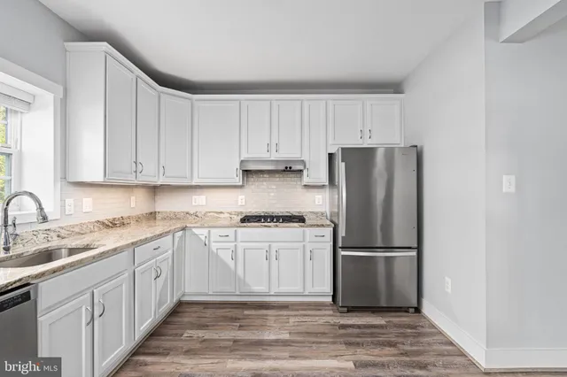 $949,900 | 33 Avalon Lane, Stafford, VA 22556