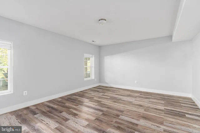 $949,900 | 33 Avalon Lane, Stafford, VA 22556