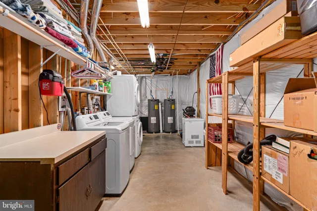 $949,900 | 33 Avalon Lane, Stafford, VA 22556