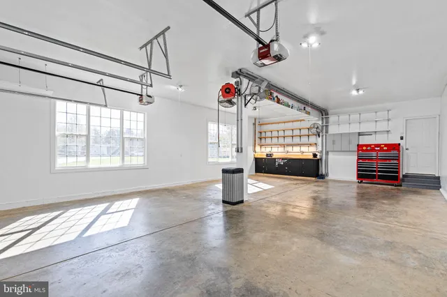 $949,900 | 33 Avalon Lane, Stafford, VA 22556