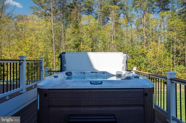 $949,900 | 33 Avalon Lane, Stafford, VA 22556