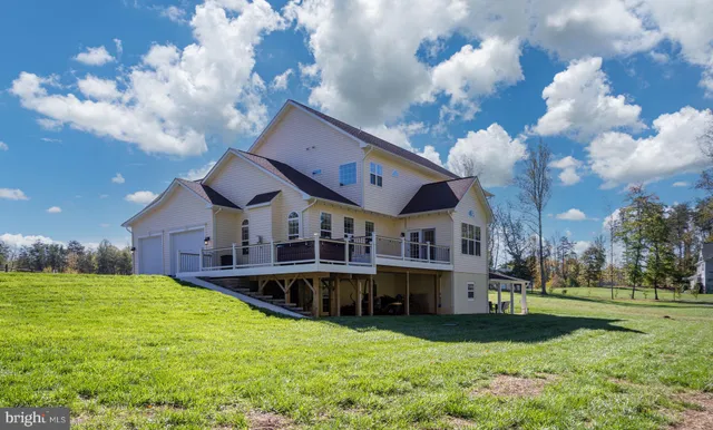 $949,900 | 33 Avalon Lane, Stafford, VA 22556