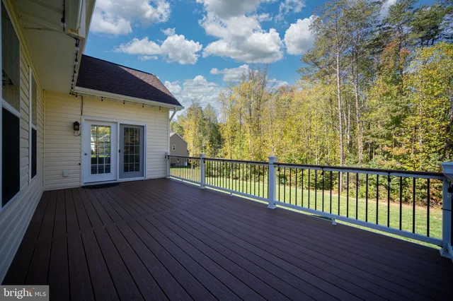 $949,900 | 33 Avalon Lane, Stafford, VA 22556