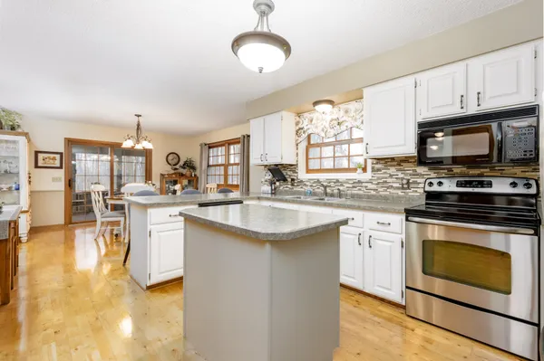 $409,900 | 13109 Kingwood Drive South, Baxter, MN 56425