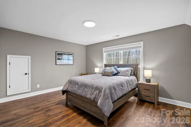 $769,900 | 901 Wild River Run, Marshall, NC 28753