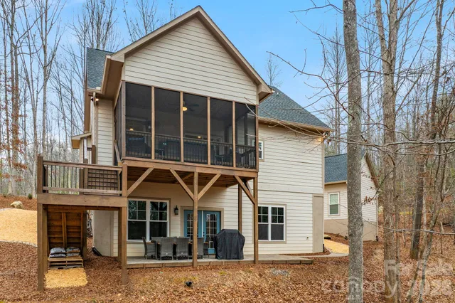 $769,900 | 901 Wild River Run, Marshall, NC 28753