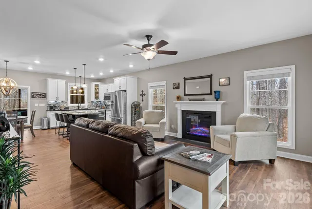 $769,900 | 901 Wild River Run, Marshall, NC 28753