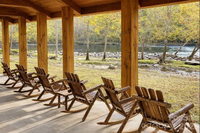 $769,900 | 901 Wild River Run, Marshall, NC 28753