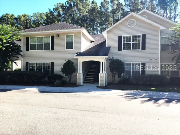 $229,900 | 50 Pebble Beach Cove, Unit H113, Bluffton, SC 29910