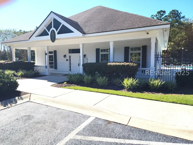 $229,900 | 50 Pebble Beach Cove, Unit H113, Bluffton, SC 29910