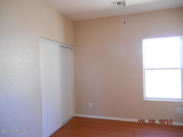 13196 West Redfield Road Surprise, AZ 85379 - Photo 11 of 22 DSCN3644