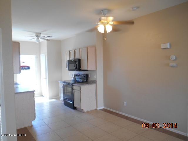 13196 West Redfield Road Surprise, AZ 85379 - Photo 8 of 22 DSCN3595
