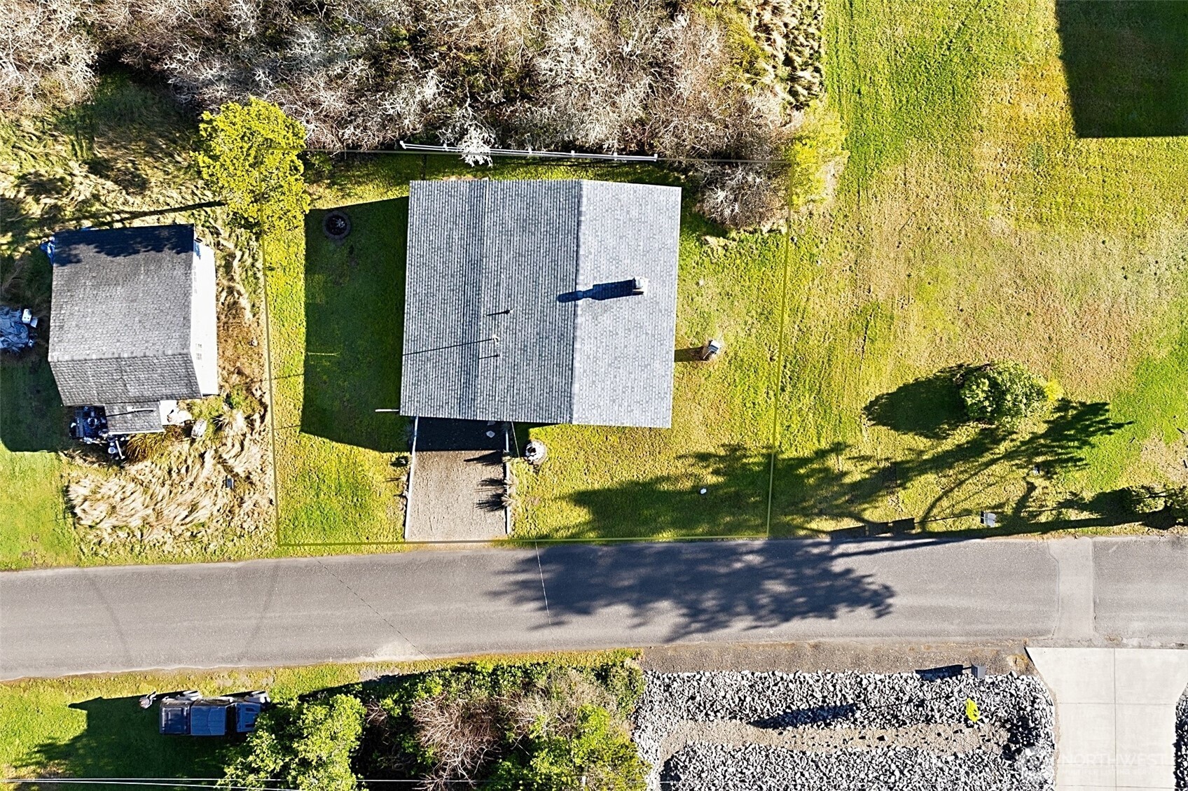 16 Oyehut Road Ocean Shores, WA 98569 - Photo 3 of 30