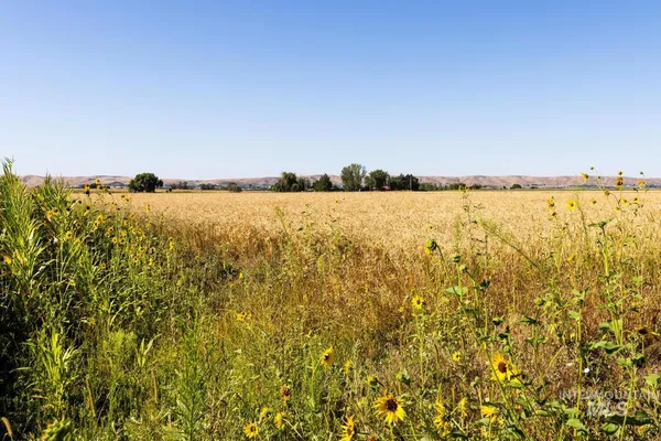 $650,000 | 4 Ave Emmett Id 83617 Avenue, Emmett, ID 83617