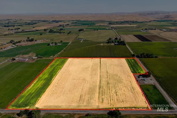 $650,000 | 4 Ave Emmett Id 83617 Avenue, Emmett, ID 83617